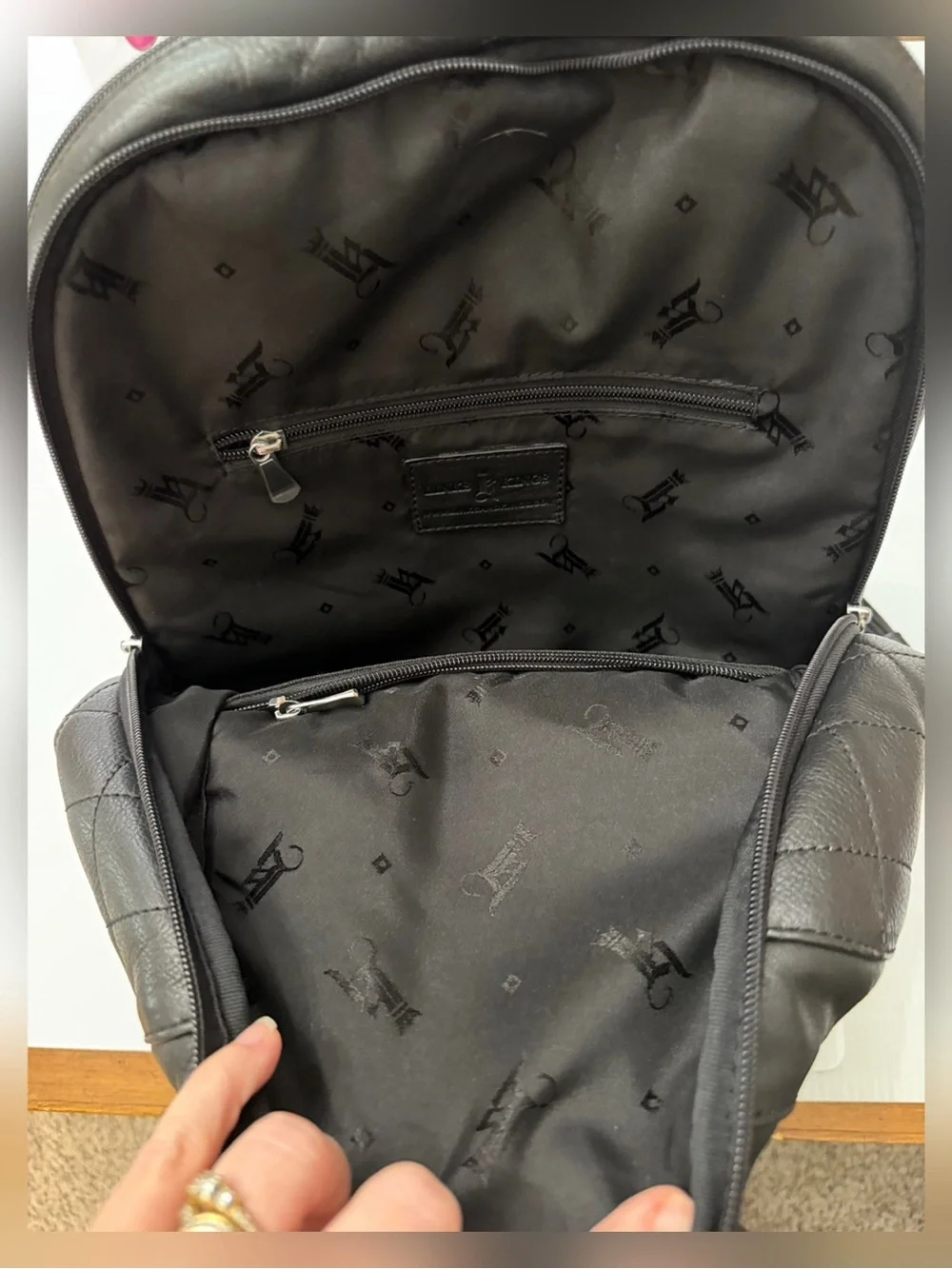 Links and Kings Quilt Leather Backpack Black